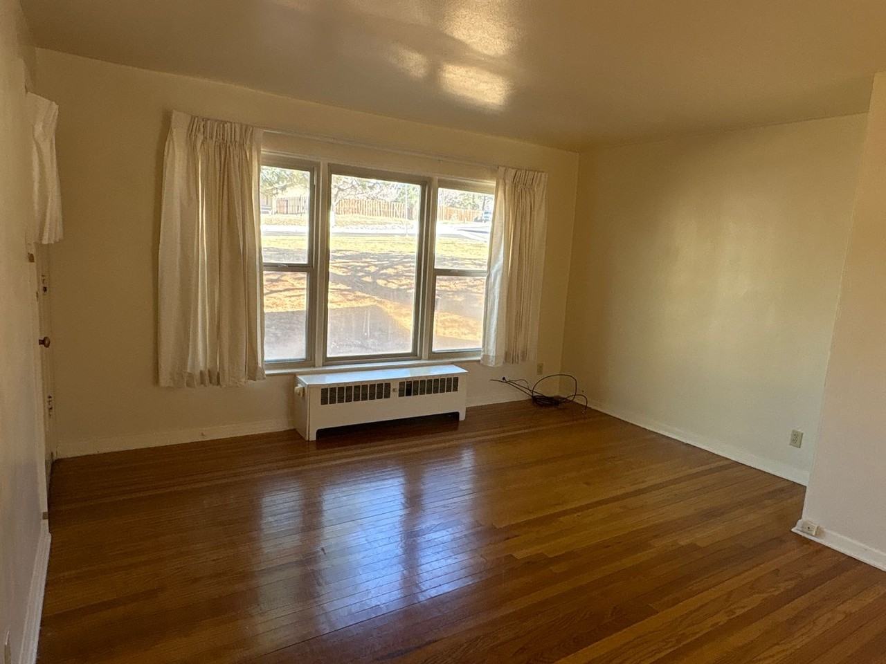 Chapel Apartments - Photo 3 of 18