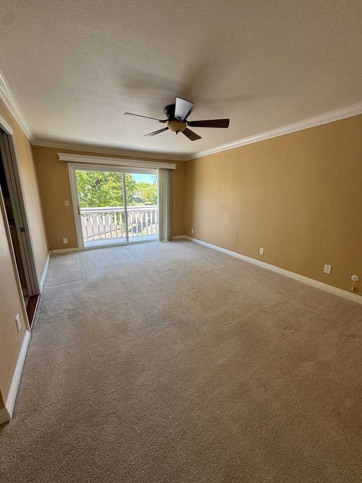 28955 Marlies St - Photo 6 of 34