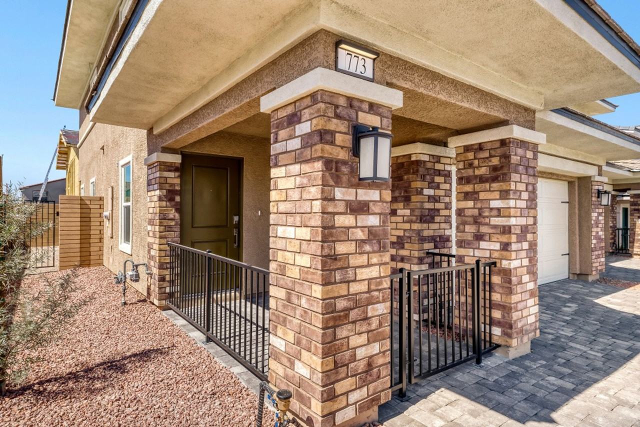 773 Fallen Phoenix St - Photo 4 of 31