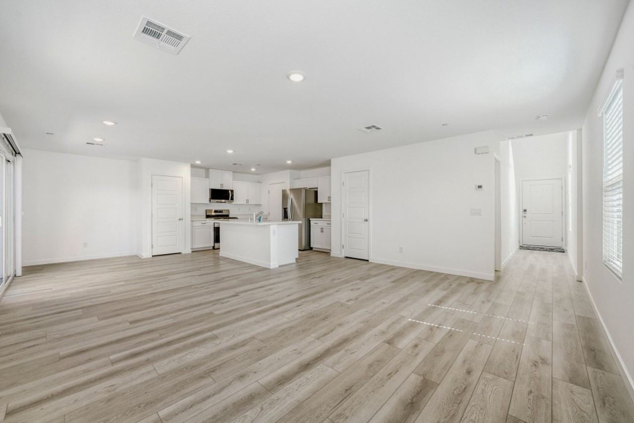 773 Fallen Phoenix St - Photo 6 of 31