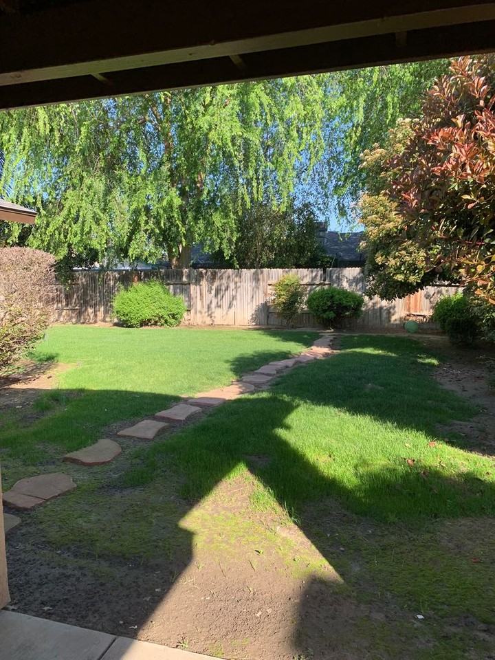 9112 Hoxie Ct - Photo 4 of 7