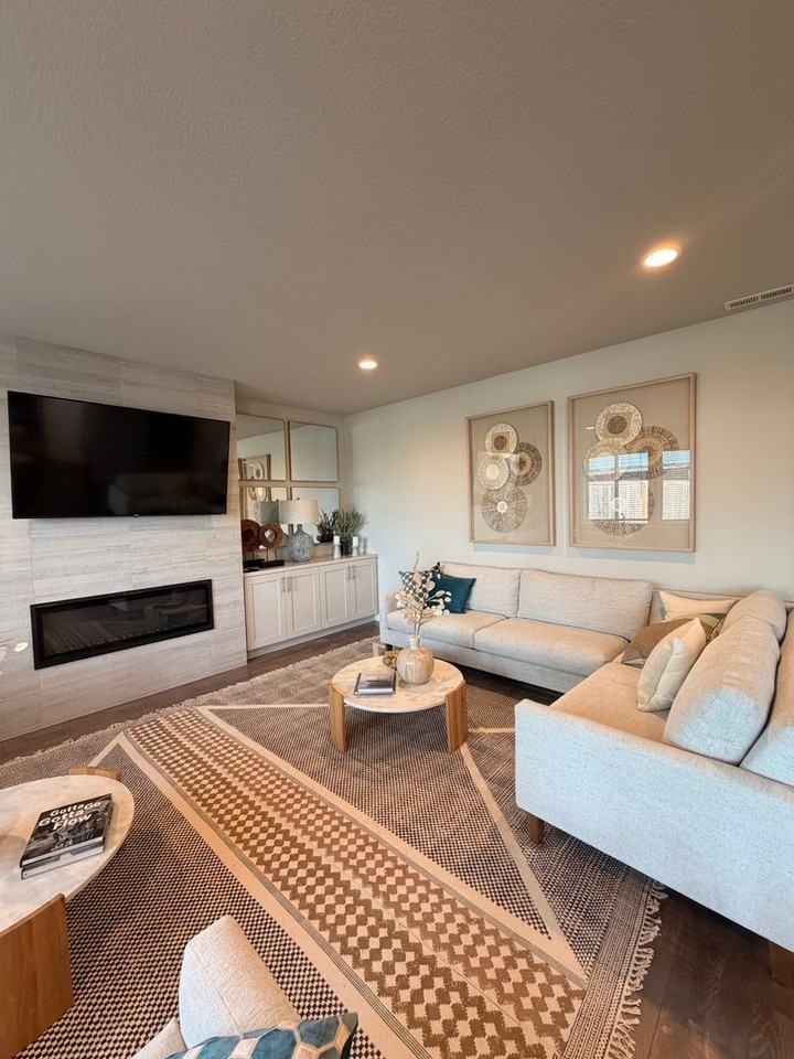 3406 Deerfern Rd - Photo 4 of 39