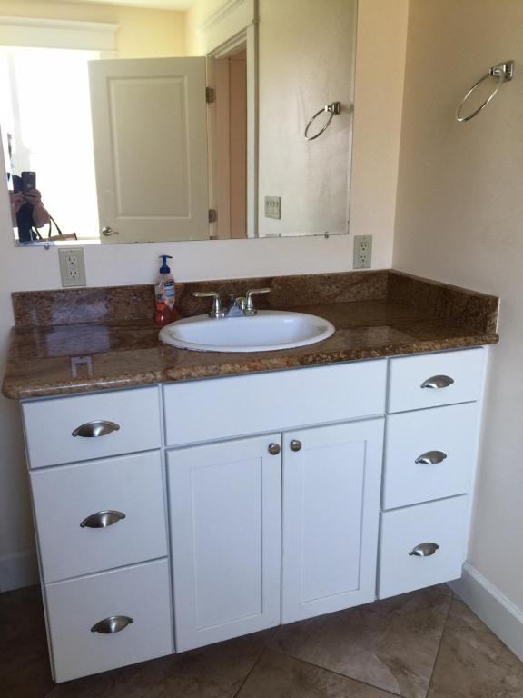 663 S 11th St - Photo 6 of 12