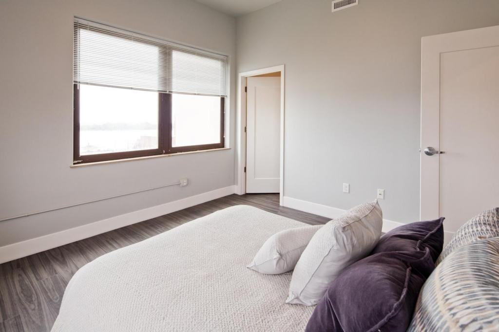 216 Sycamore St - Photo 2 of 8