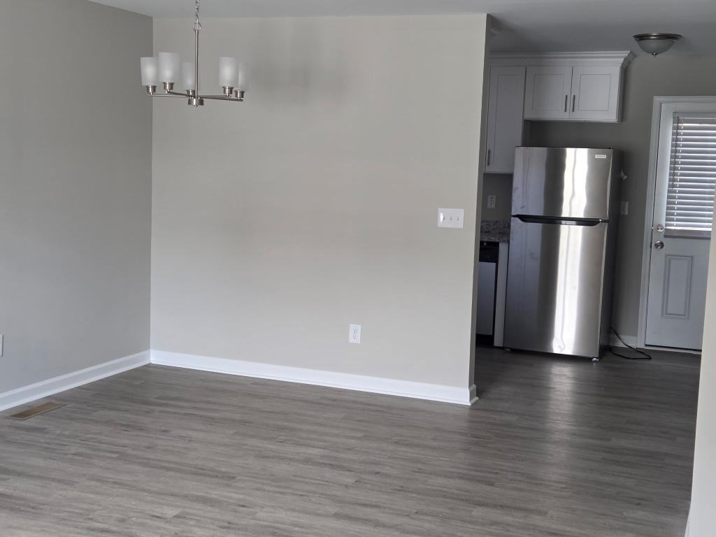 252 Lee Byrd Rd - Photo 2 of 12