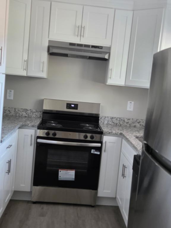 252 Lee Byrd Rd - Photo 3 of 12