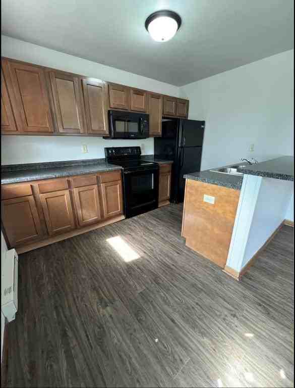 1114 Cherry St - Photo 3 of 8