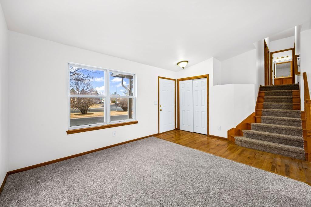 749 Peregrine Run - Photo 4 of 25