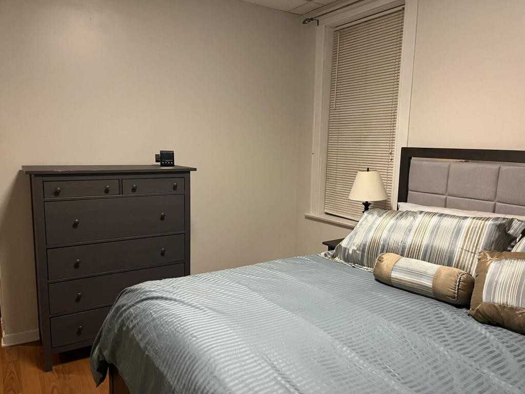 736 Dover Pl ## 1f - Photo 5 of 14