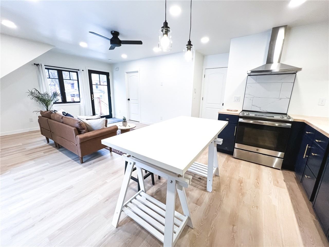 2520 Jefferson Ave - Photo 3 of 34