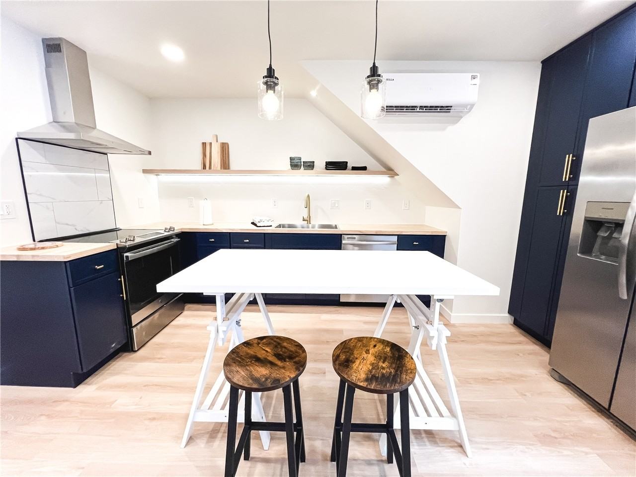 2520 Jefferson Ave - Photo 5 of 34