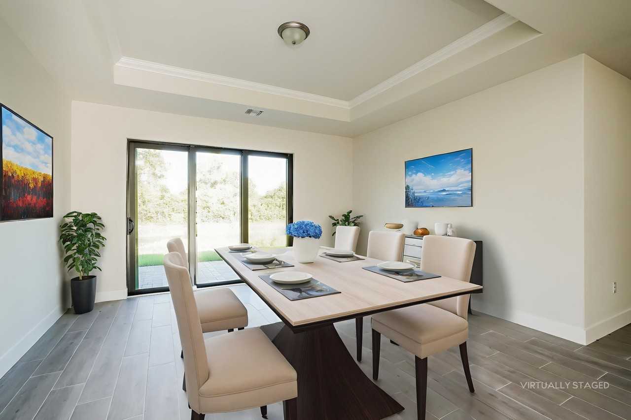 3858 Hoffman St - Photo 3 of 16