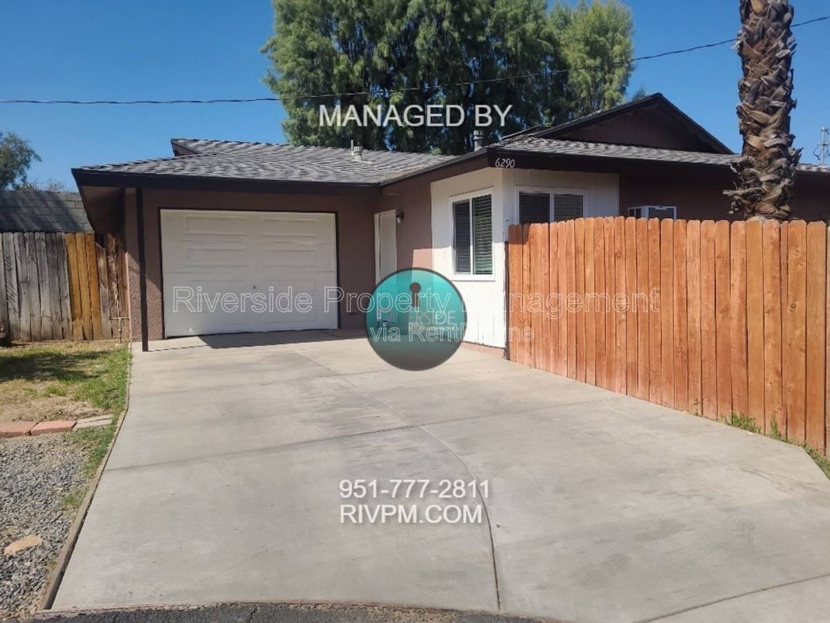 6290 Jones Ave - Photo 3 of 10