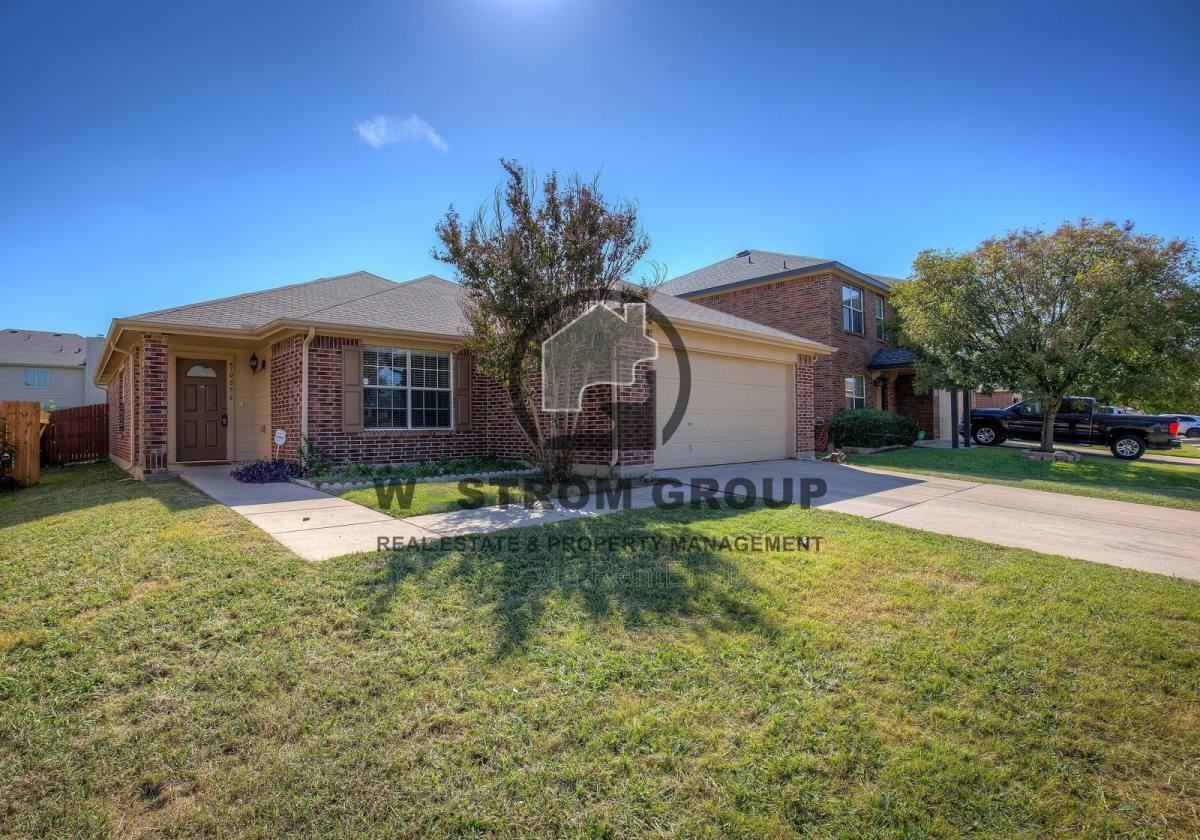 10856 Devontree Dr - Photo 2 of 10