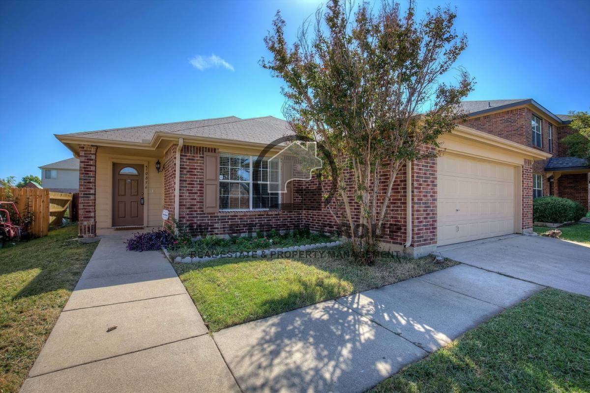 10856 Devontree Dr - Photo 3 of 10