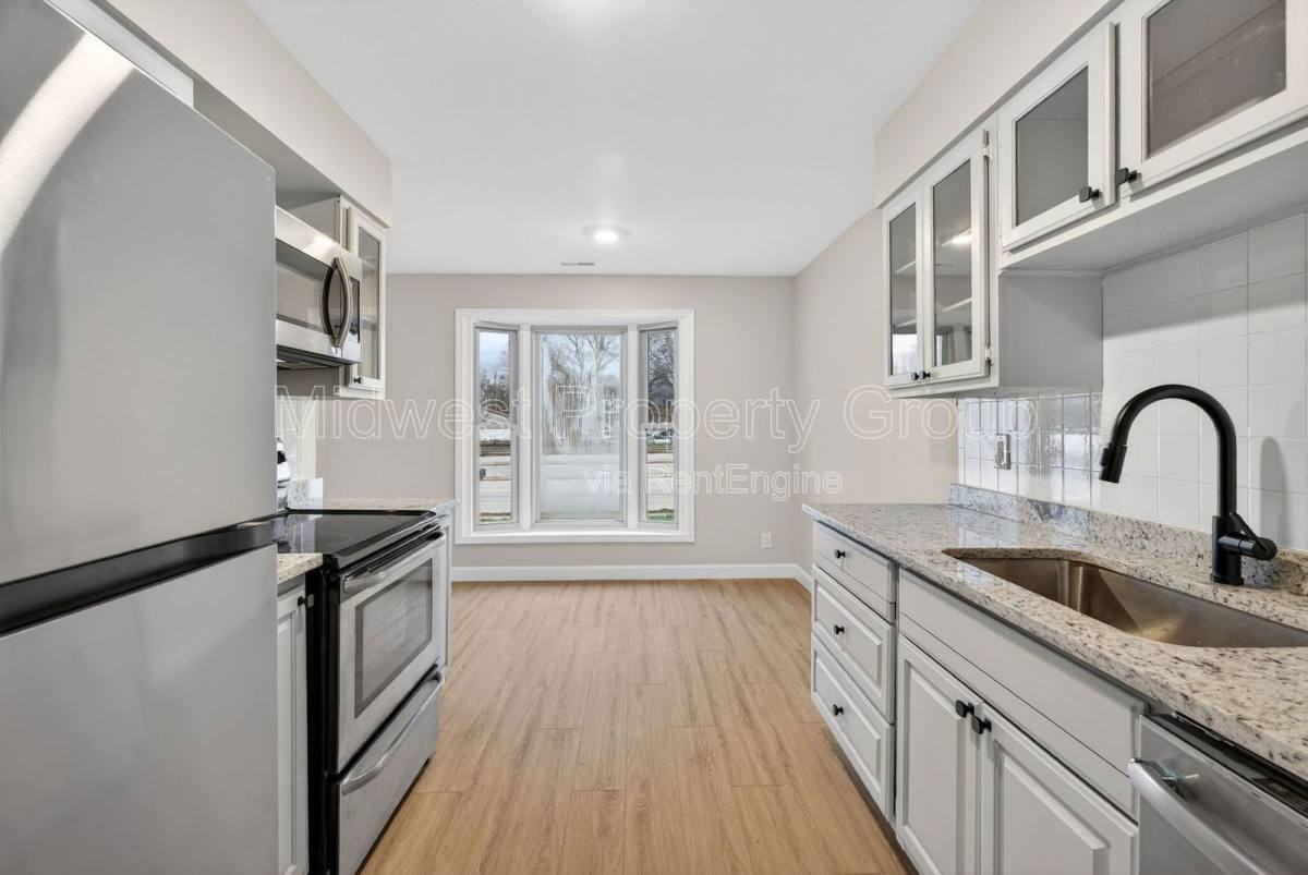 90 Sutters Mill Rd - Photo 2 of 10