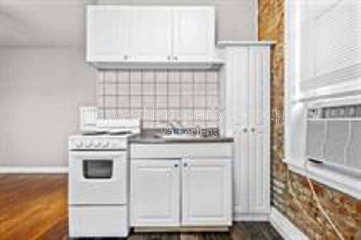 1103 N 2nd St #6 - Photo 3 of 10