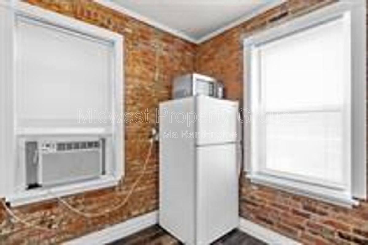 1103 N 2nd St #6 - Photo 7 of 10