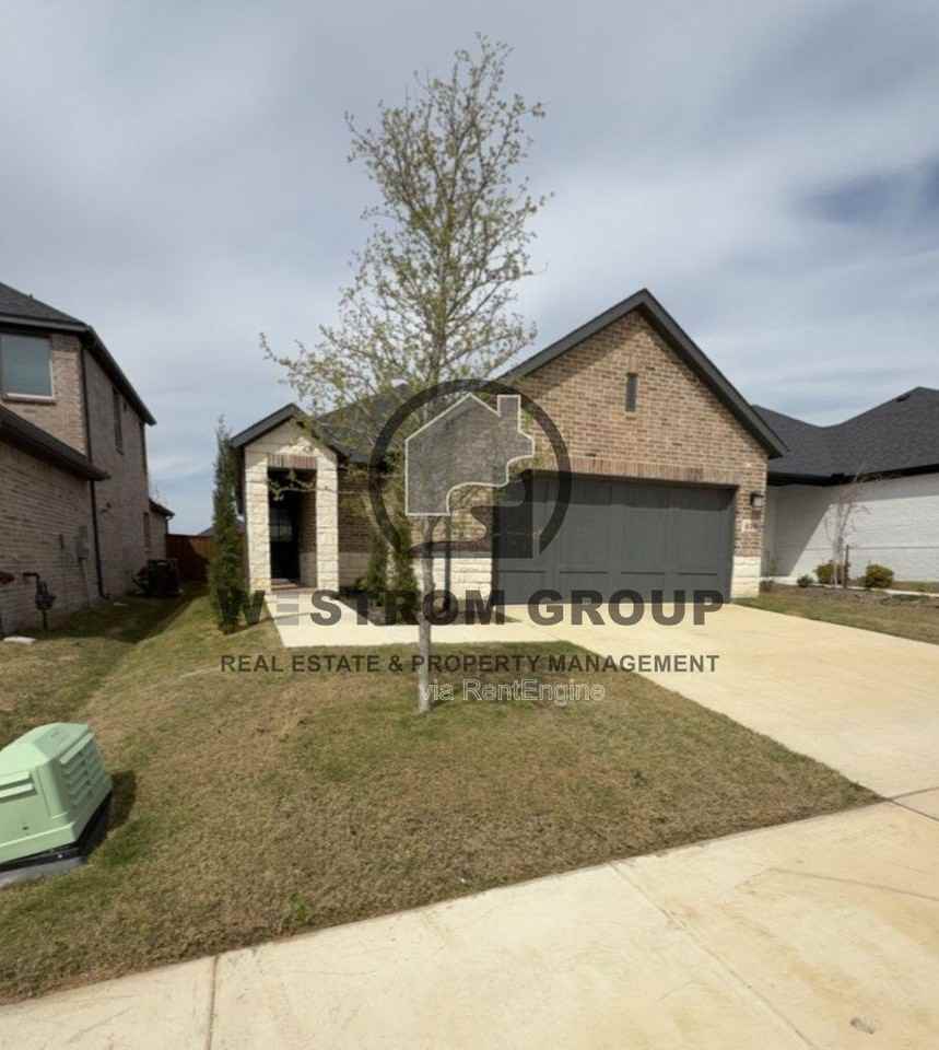 430 Cherry Laurel Dr - Photo 2 of 10