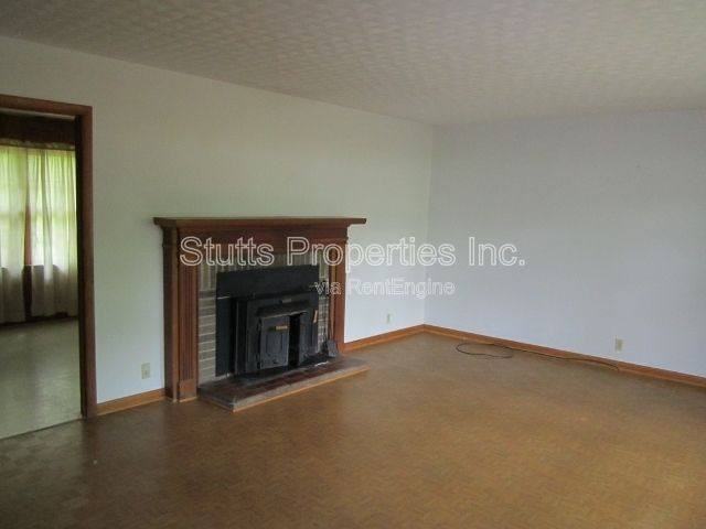 550 County Rd #124 - Photo 5 of 10