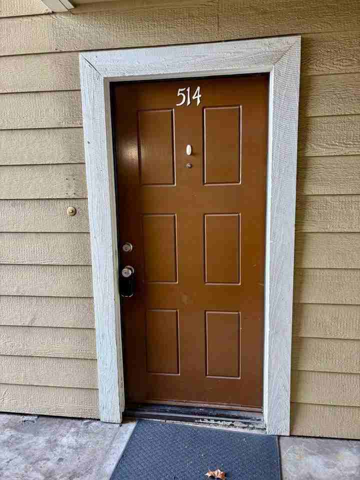516 Derby Rd - Photo 3 of 10