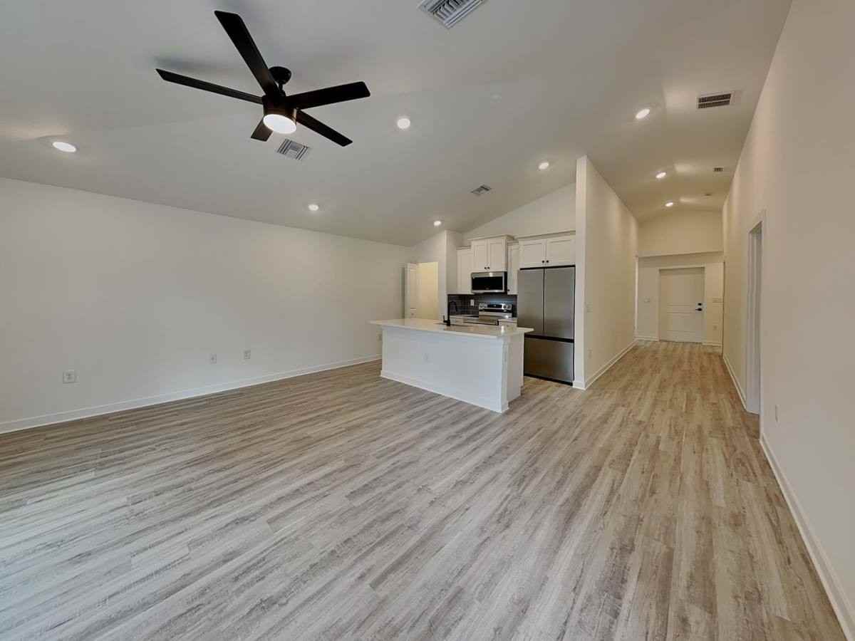 3726 13th St W - Photo 3 of 10
