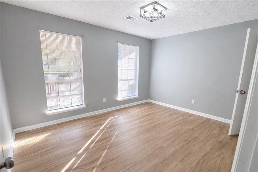 5145 Paisley Ct Nw - Photo 5 of 12