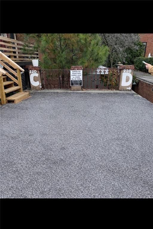 220 Sandy Springs Pl ##D - Photo 2 of 8