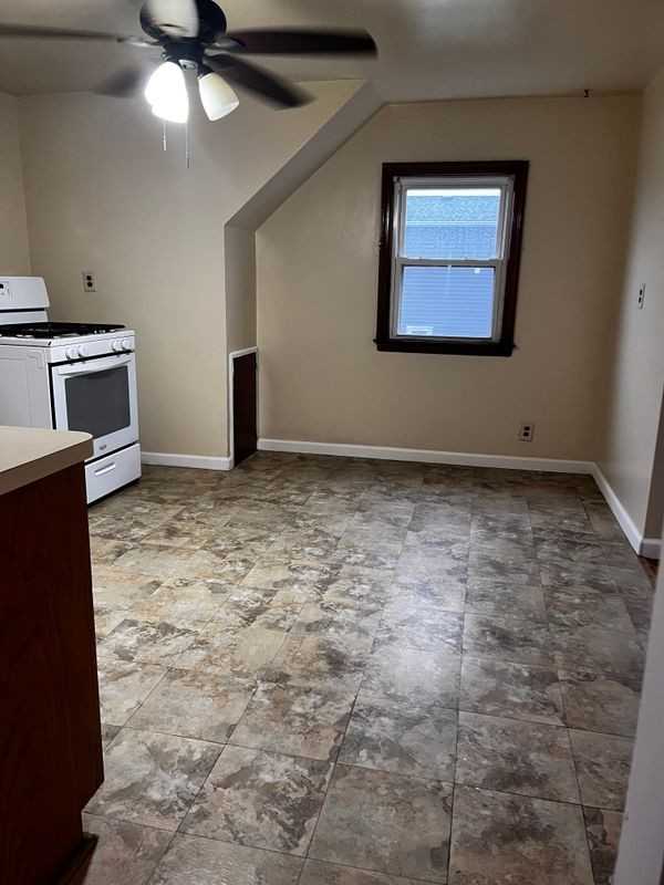 351 Capitol St ##2nd - Photo 7 of 7