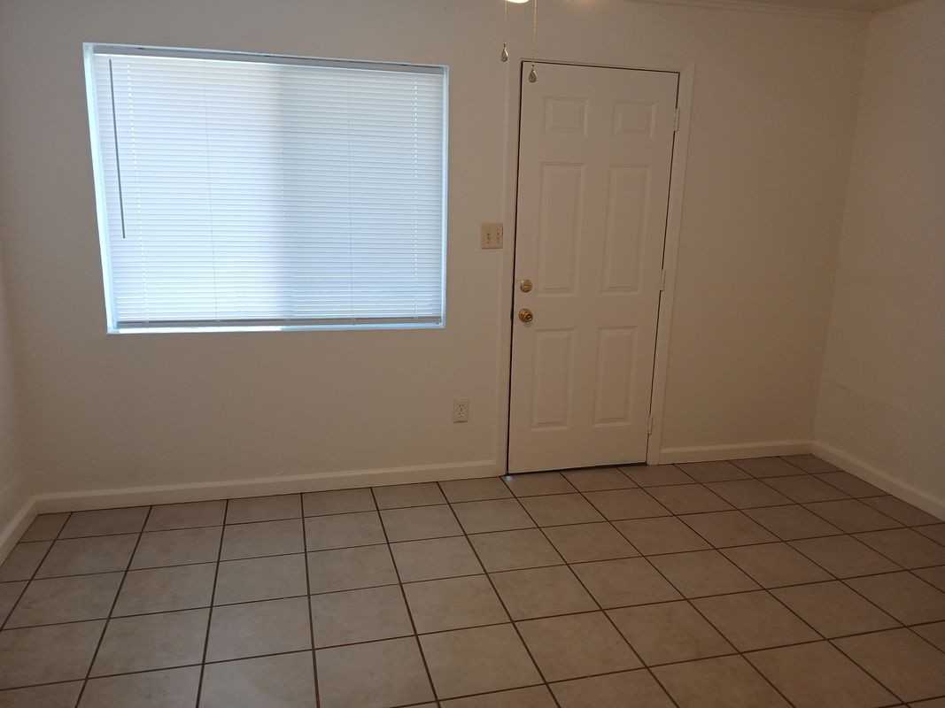 586B Elm Ave - Photo 2 of 12