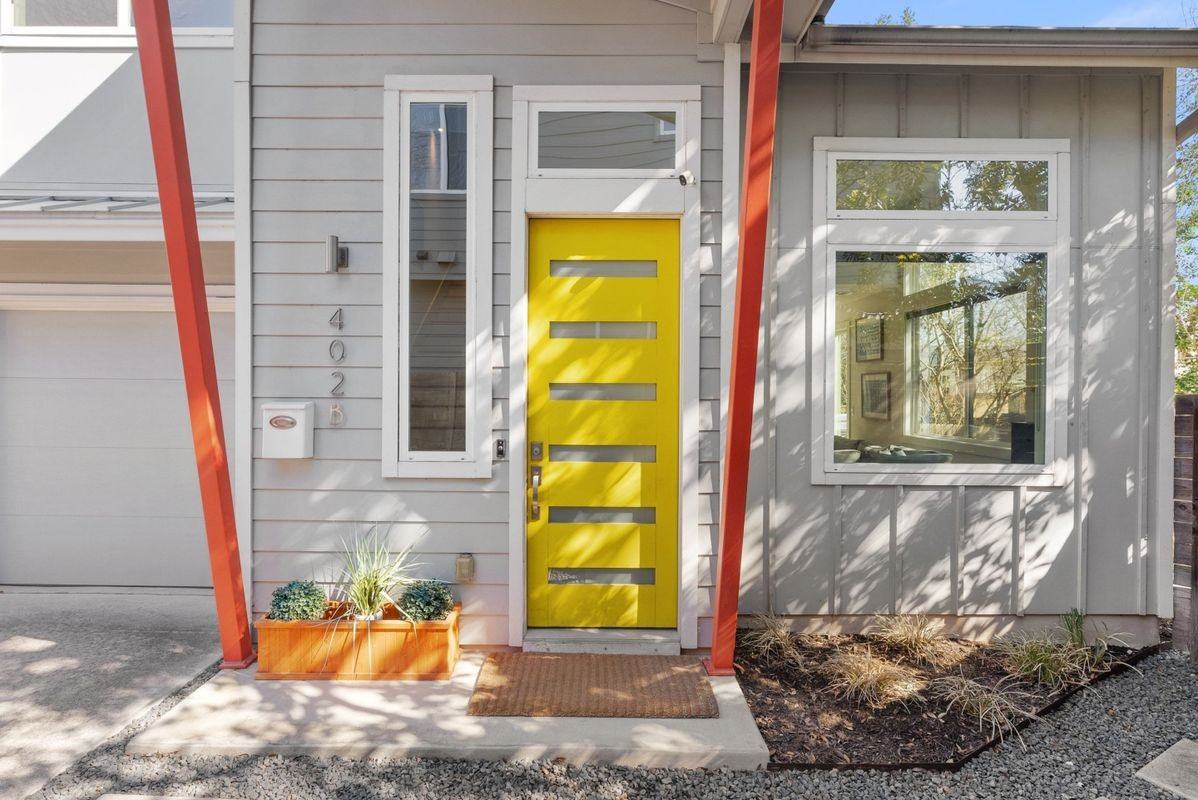 402B El Paso St - Photo 2 of 31