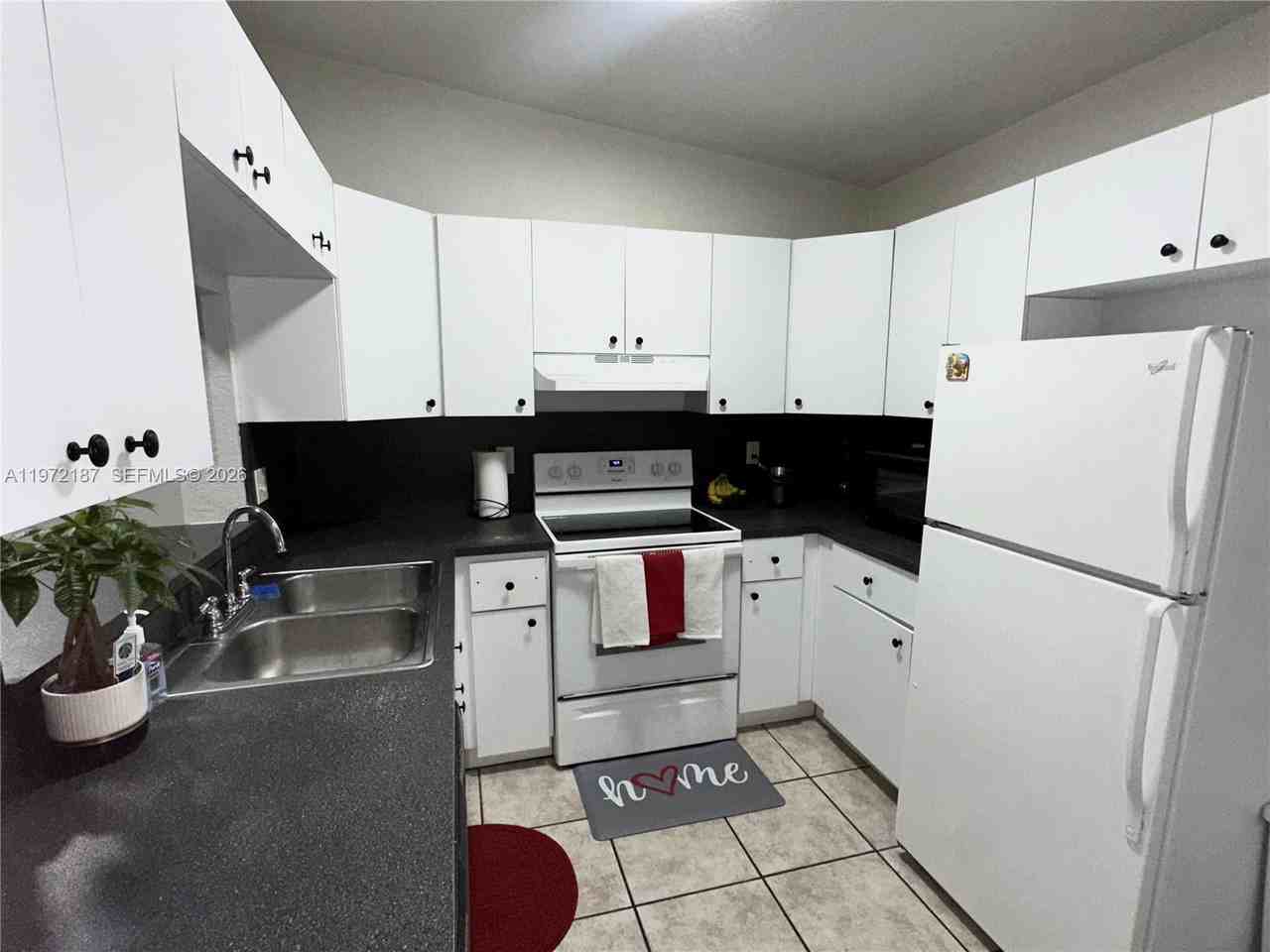 6138 Grant St #AB - Photo 3 of 7