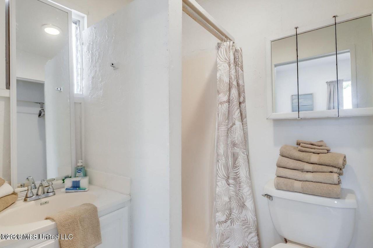 1812 Market St - Photo 4 of 7