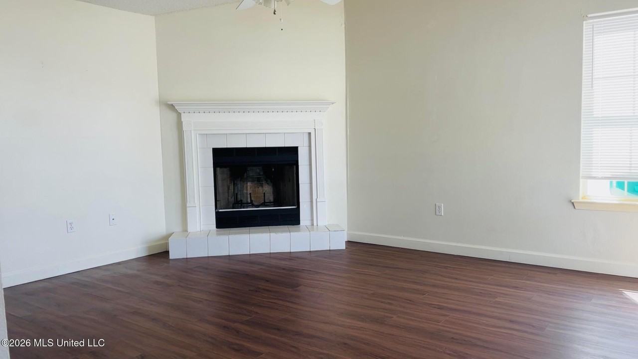 10662 E Bay Tree Dr - Photo 2 of 19