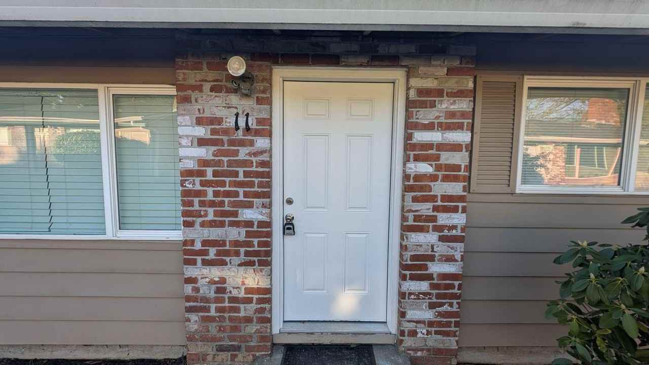 23031 Sw Main St #11 - Photo 3 of 17