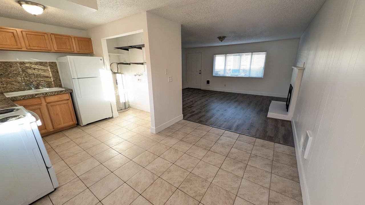 23031 Sw Main St #11 - Photo 7 of 17