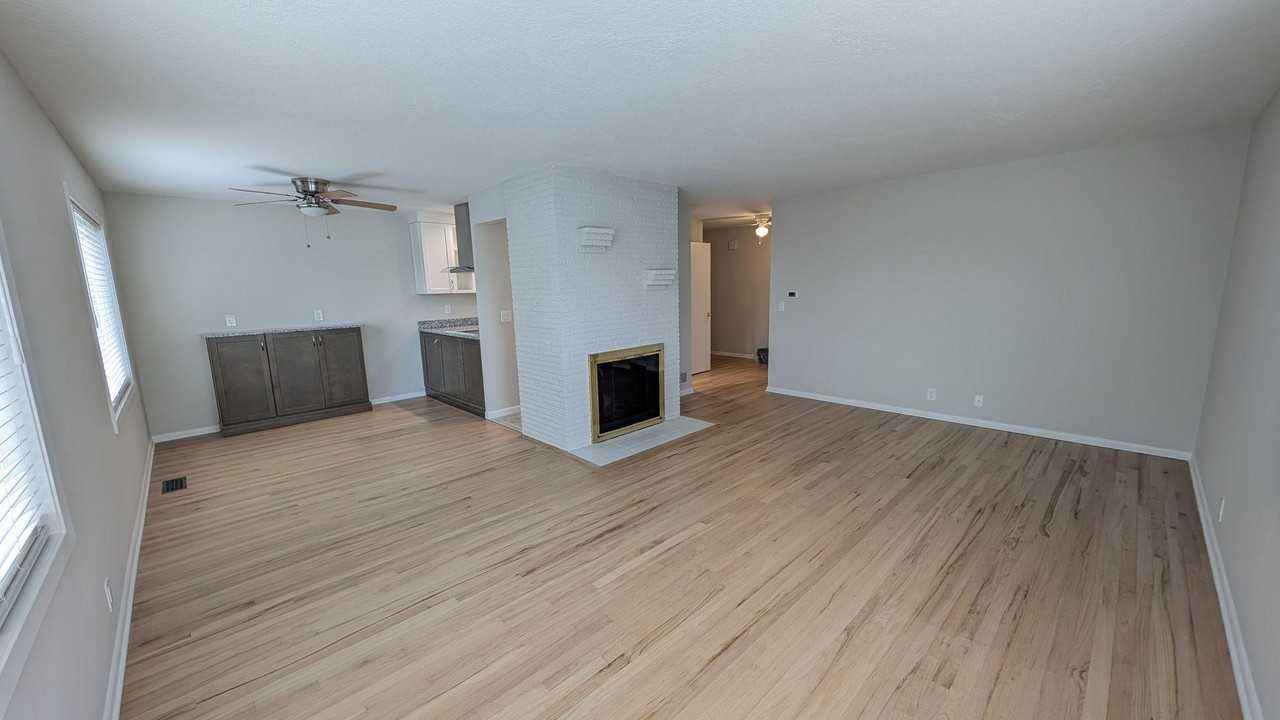 334 Sw Hamilton St - Photo 7 of 26