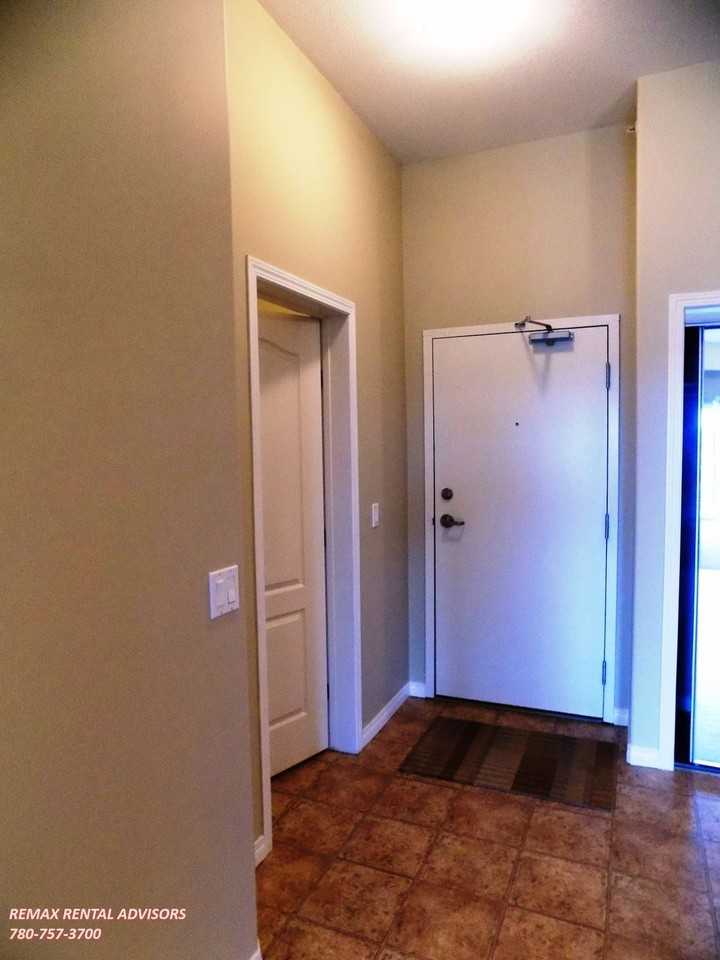 105 West Haven Dr - Photo 5 of 19