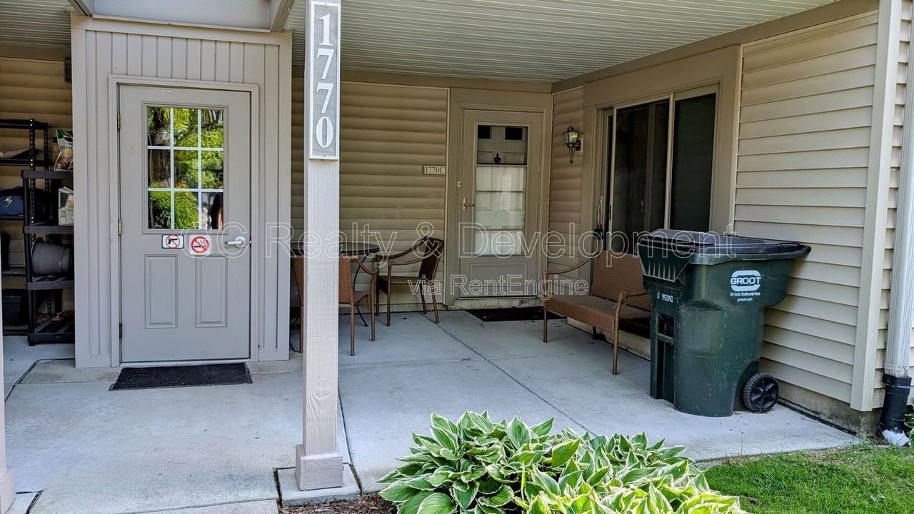 1770 Bristol Walk #C