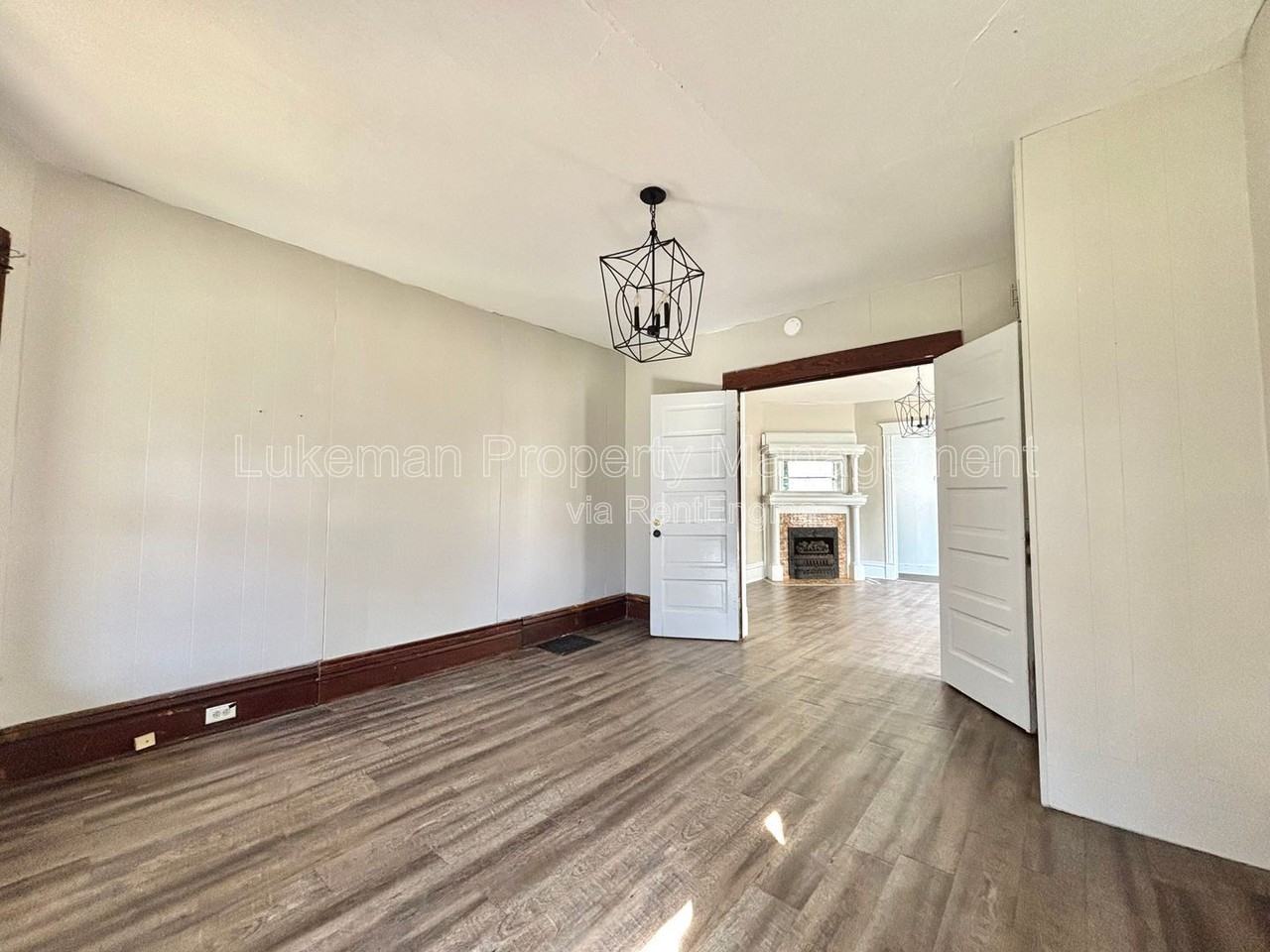 610 W Kalamazoo Ave #1 - Photo 3 of 9