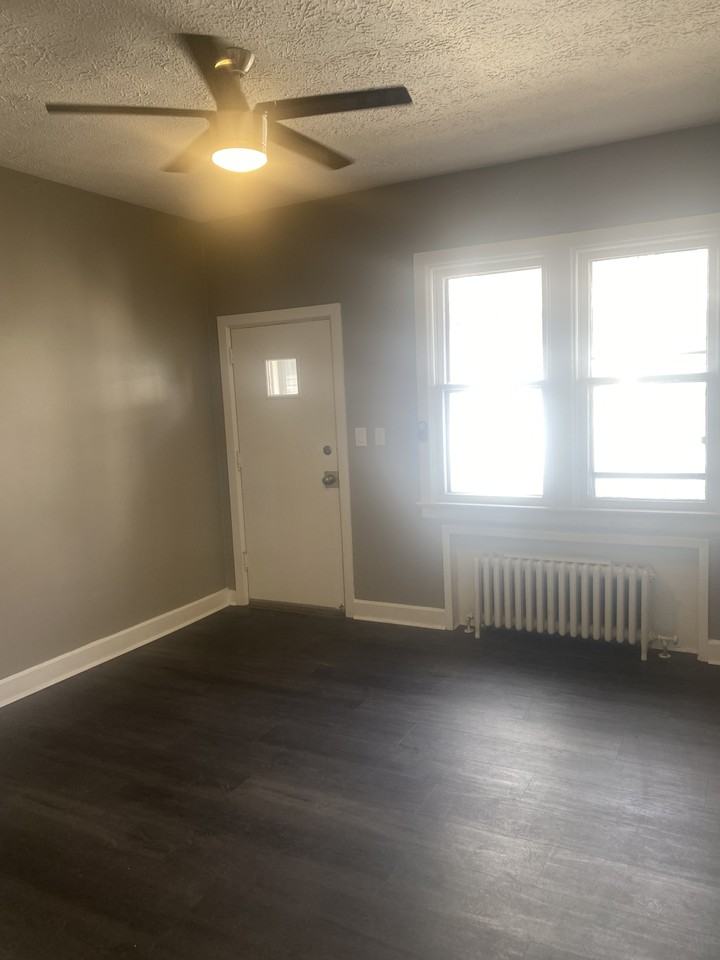 732 South Ave #2 - Photo 3 of 8