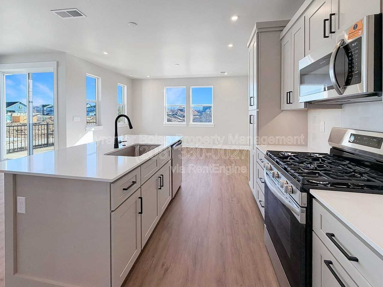 12539 W Callisto Ln - Photo 7 of 24