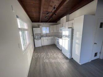 612 7th St #C - Photo 3 of 10