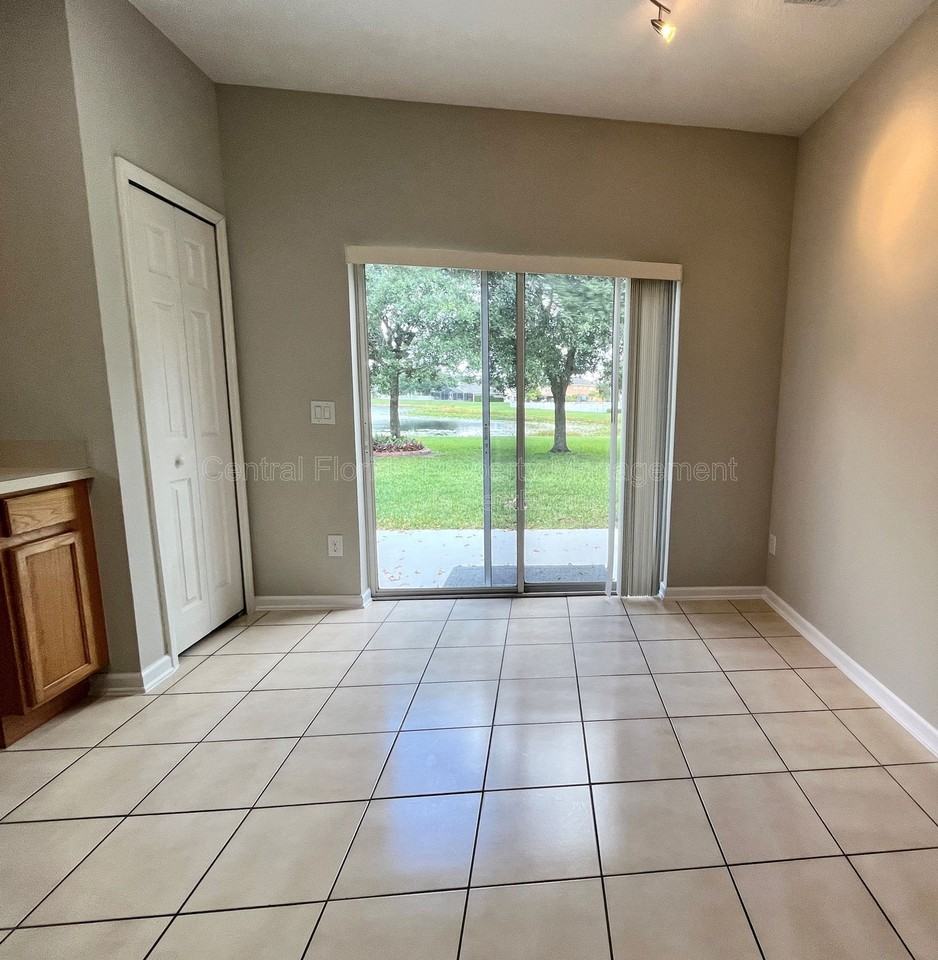 342 Fern Lake Dr - Photo 7 of 19