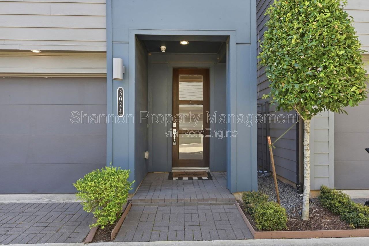 3024 Charline Ave - Photo 3 of 40