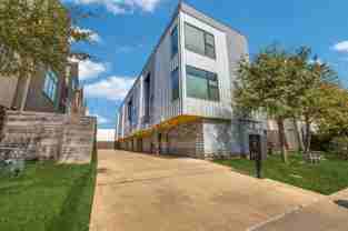 2711 Kimsey Dr - Photo 1 of 1