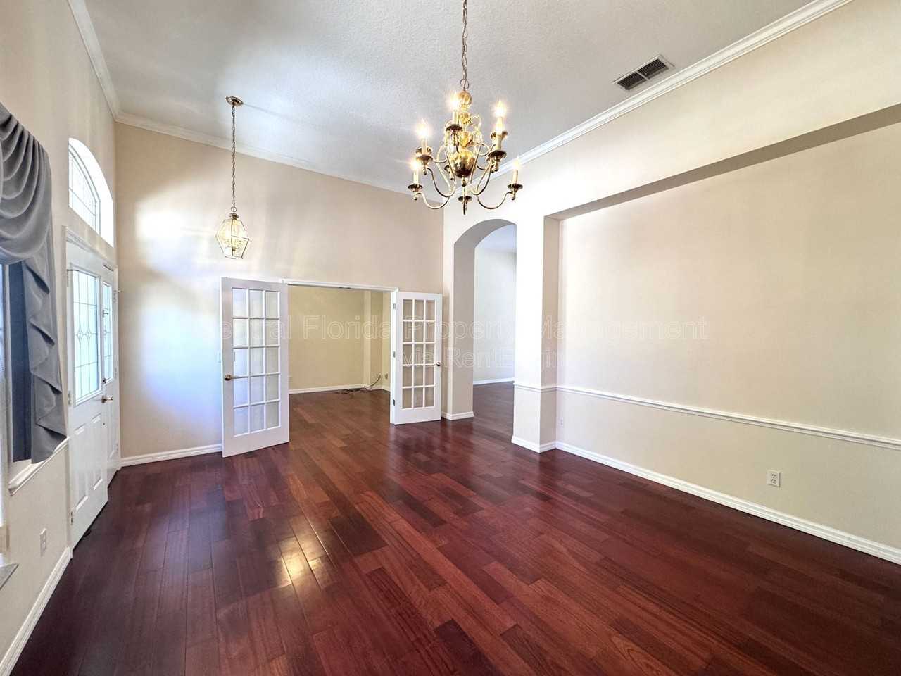 107 Nandina Ter - Photo 3 of 24