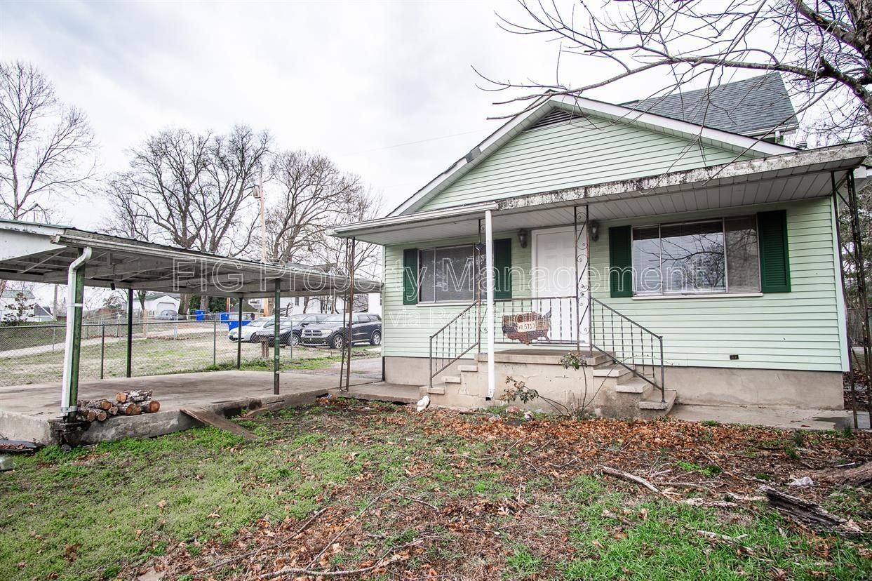 525 Sewanee St - Photo 2 of 23