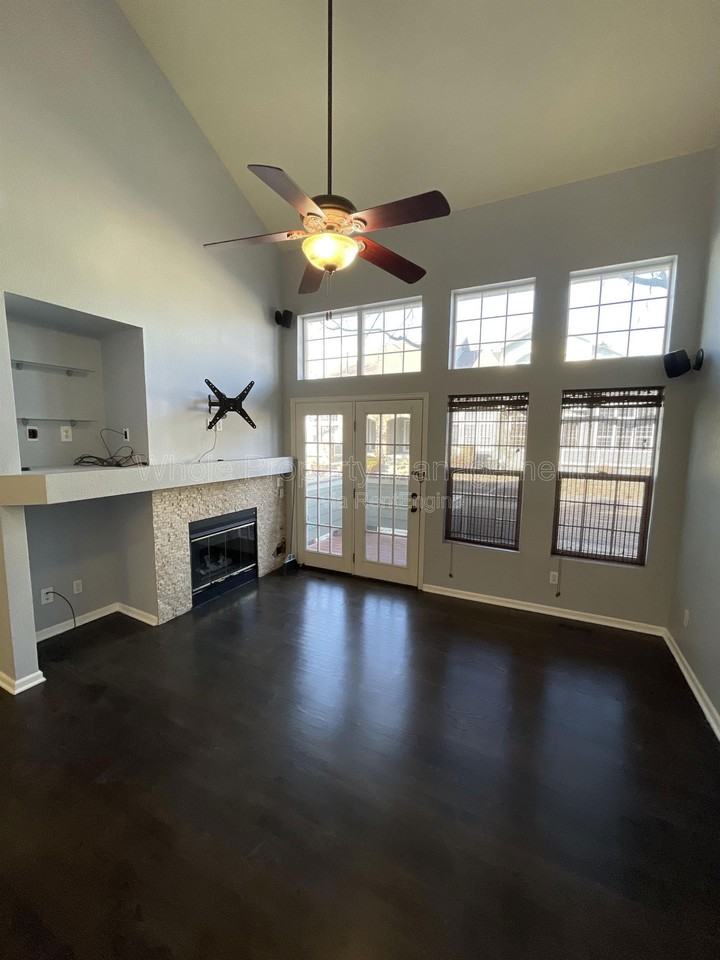 2737 W Greens Dr - Photo 6 of 41