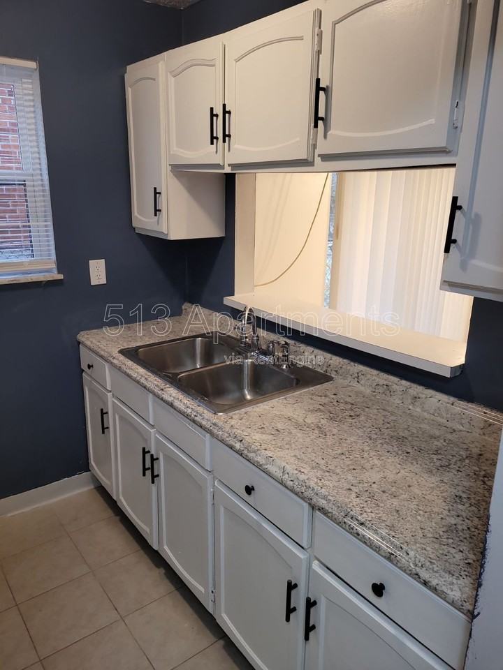 6211 Graceland Ave #1 - Photo 3 of 12